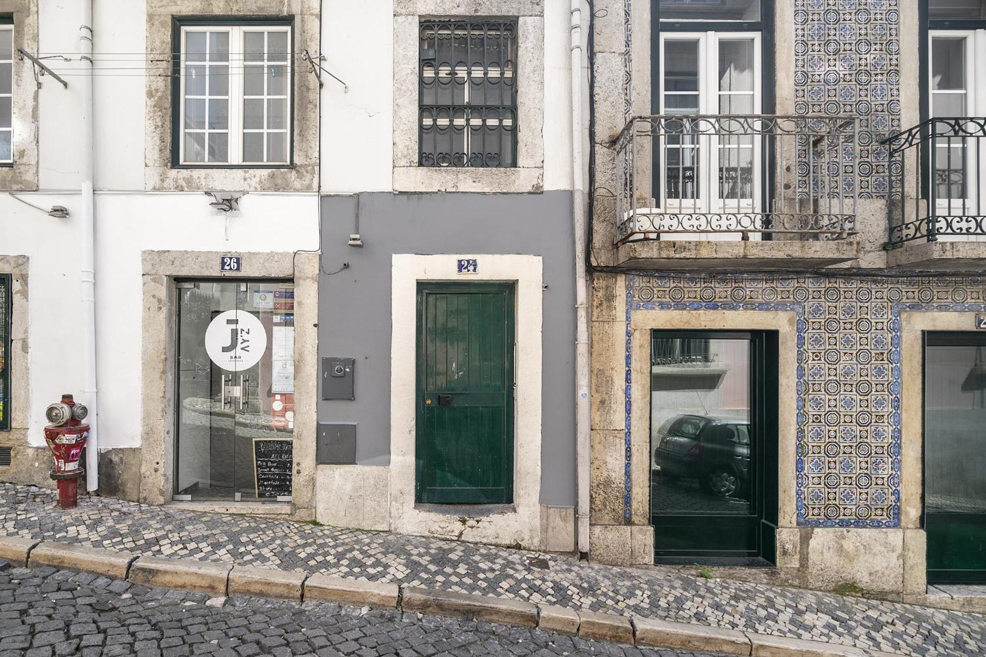 Whome Stylish Family Residence In The Heart Of Chiado Lisbon Luaran gambar